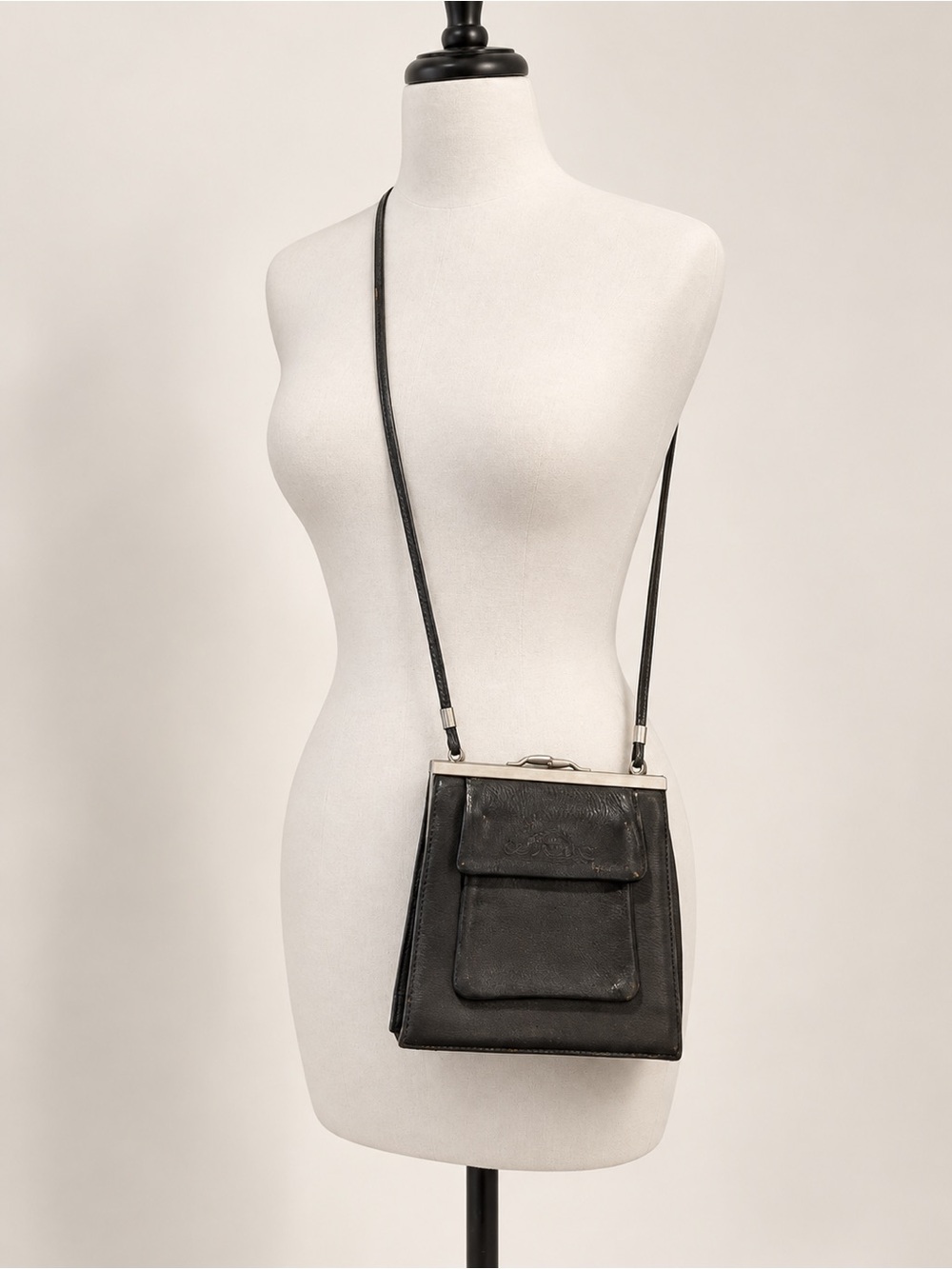 Vintage Montini Italy Black Shoulder Bag – Silver-Tone Frame